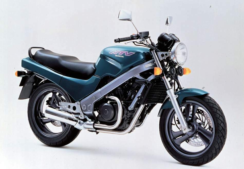 Honda NTV 600 Revere (88 >)